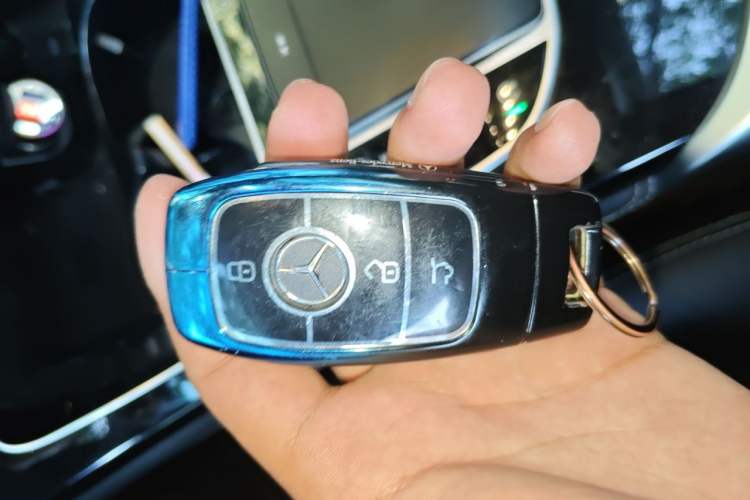 Used Mercedes-Benz GLC 2020 Facelifted GLC 260 L 4MATIC Dynamic Edition Vehicle Key