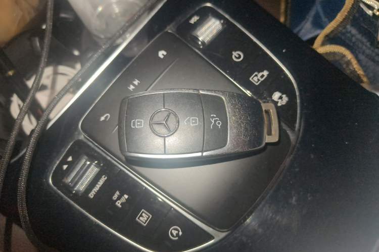 Used Mercedes-Benz GLC 2020 Facelifted GLC 260 L 4MATIC Dynamic Edition Vehicle Key
