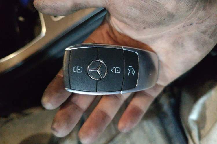 Used Mercedes-Benz GLC 2020 GLC 300 L 4MATIC Dynamic Edition Vehicle Key