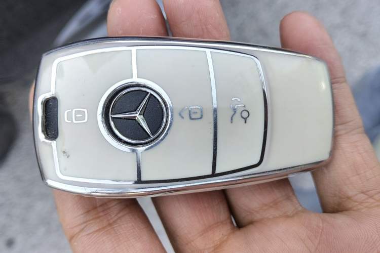 Used Mercedes-Benz GLC 2020 GLC 300 L 4MATIC Dynamic Edition Vehicle Key