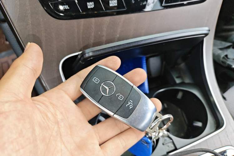 Used Mercedes-Benz GLC 2020 GLC 300 L 4MATIC Dynamic Edition Vehicle Key