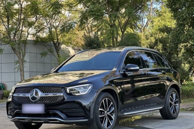Ojetý Mercedes-Benz GLC 2020 Facelift GLC 300 L 4MATIC Dynamic Edition
