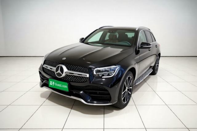 Ojetý Mercedes-Benz GLC 2020 Facelift GLC 300 L 4MATIC Dynamic Edition