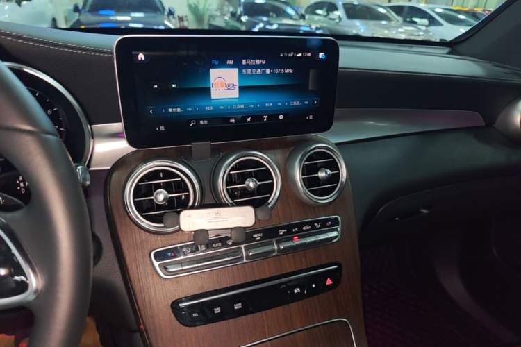 Used Mercedes-Benz GLC 2020 GLC 300 L 4MATIC Luxury Model Audio And AC Panel