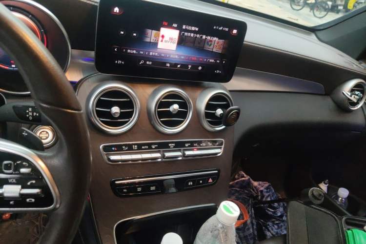 Used Mercedes-Benz GLC 2020 Facelift GLC 260 L 4MATIC Luxury Edition Audio And AC Panel