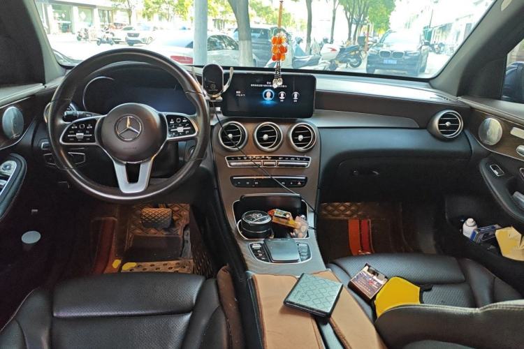 Used Mercedes-Benz GLC 2020 Facelift GLC 260 L 4MATIC Luxury Edition Center Console