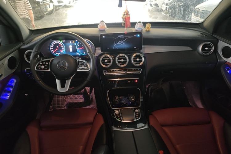 Used Mercedes-Benz GLC 2020 Facelift GLC 260 L 4MATIC Luxury Edition Center Console