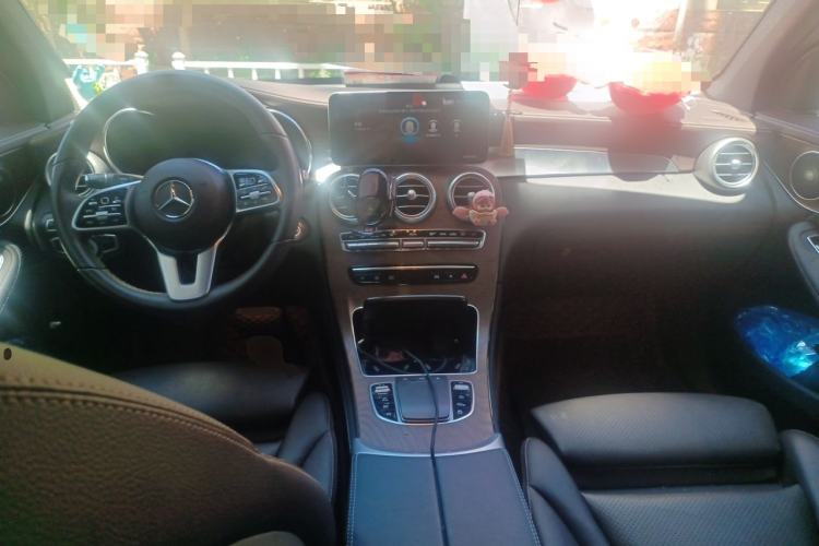 Used Mercedes-Benz GLC 2020 Facelift GLC 260 L 4MATIC Luxury Edition Center Console