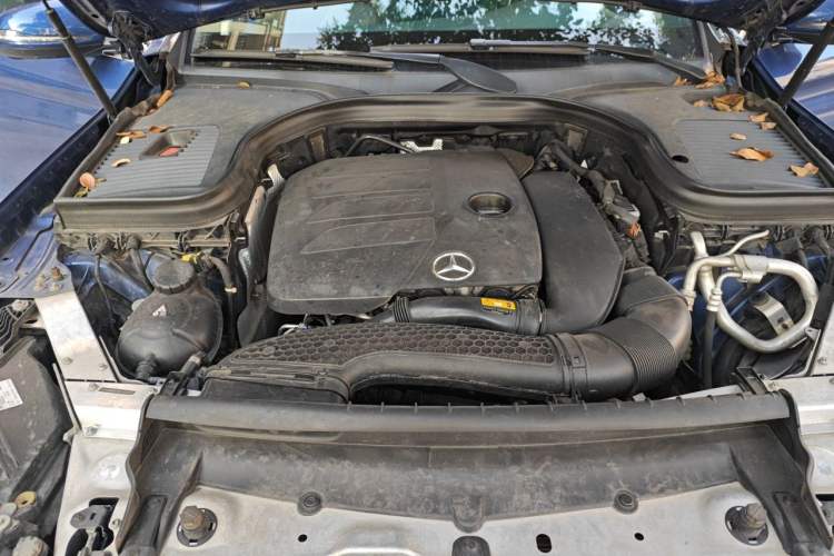 Used Mercedes-Benz GLC 2020 Facelift GLC 260 L 4MATIC Luxury Edition Engine Bay
