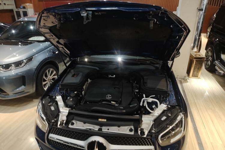 Used Mercedes-Benz GLC 2020 GLC 300 L 4MATIC Dynamic Edition Engine Bay