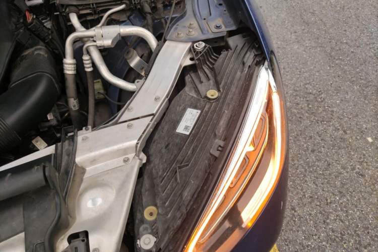 Used Mercedes-Benz GLC 2020 Facelift GLC 260 L 4MATIC Luxury Edition Engine Bay Left