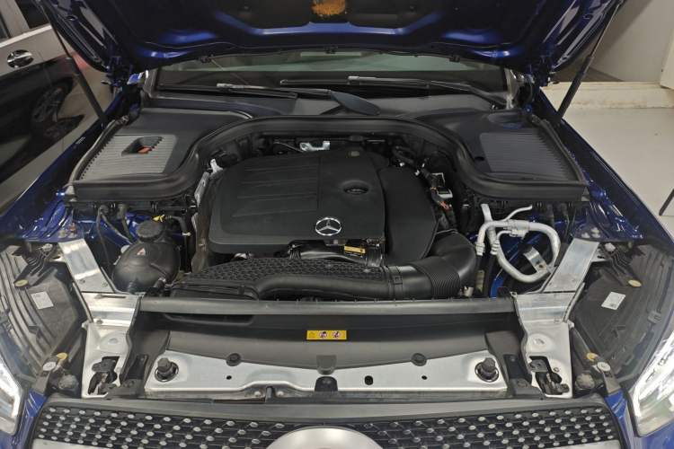Used Mercedes-Benz GLC 2020 GLC 260 L 4MATIC Luxury Model Engine Bay