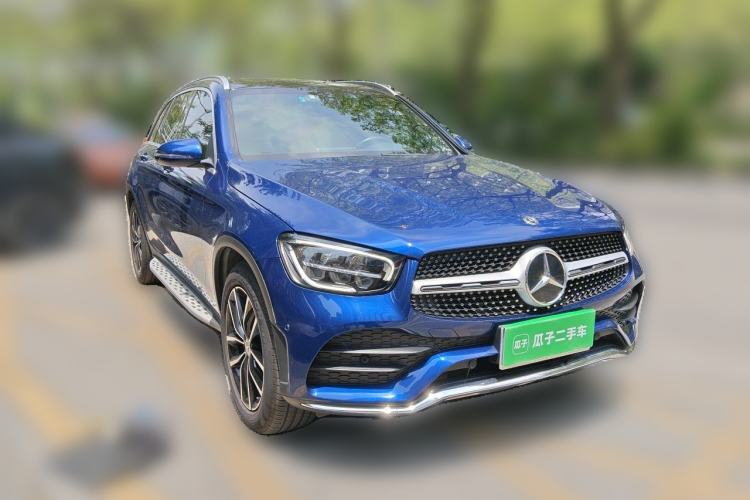 Used Mercedes-Benz GLC 2020 Facelift GLC 260 L 4MATIC Luxury Edition Front Right 45 Deg