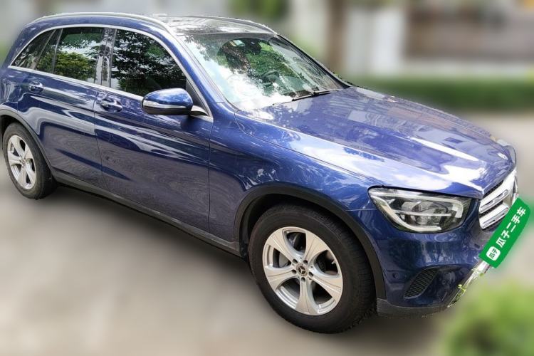 Used Mercedes-Benz GLC 2020 GLC 260 L 4MATIC Dynamic Model Front Right 45 Deg