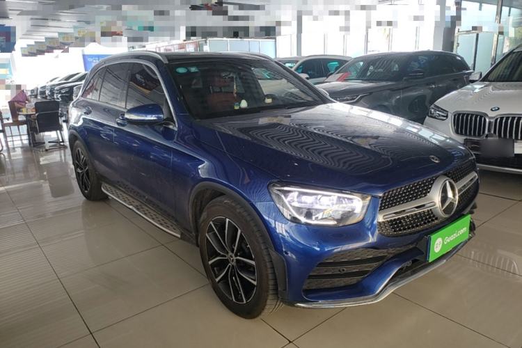 Used Mercedes-Benz GLC 2020 Facelift GLC 260 L 4MATIC Luxury Edition Front Right 45 Deg