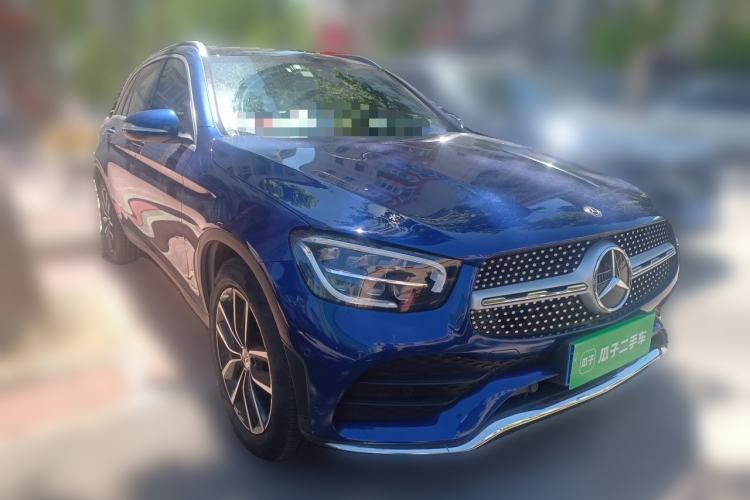 Used Mercedes-Benz GLC 2020 Facelift GLC 260 L 4MATIC Luxury Edition Front Right 45 Deg