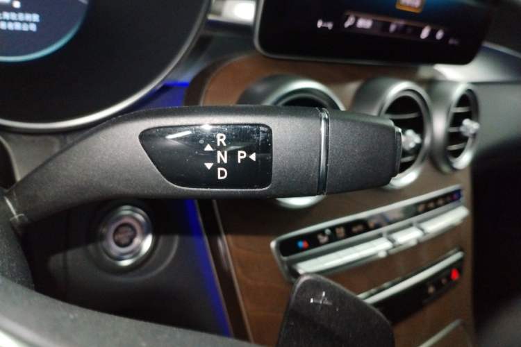 Used Mercedes-Benz GLC 2020 GLC 260 L 4MATIC Luxury Model Gear Lever