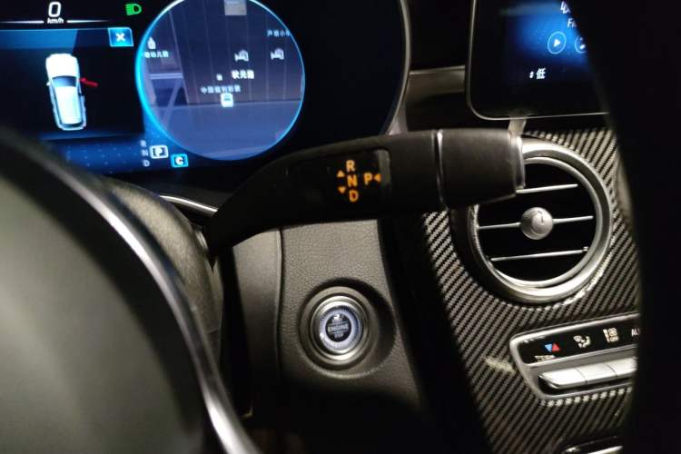 Used Mercedes-Benz GLC 2020 Facelifted GLC 260 L 4MATIC Dynamic Edition Gear Lever