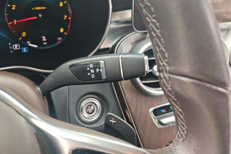 Used Mercedes-Benz GLC 2020 Facelift GLC 300 L 4MATIC Dynamic Edition Gear Lever