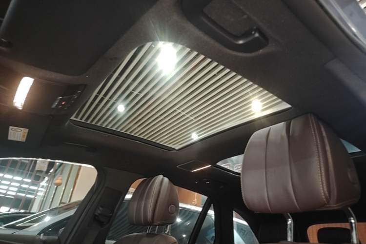 Used Mercedes-Benz GLC 2020 GLC 300 L 4MATIC Dynamic Edition Headliner