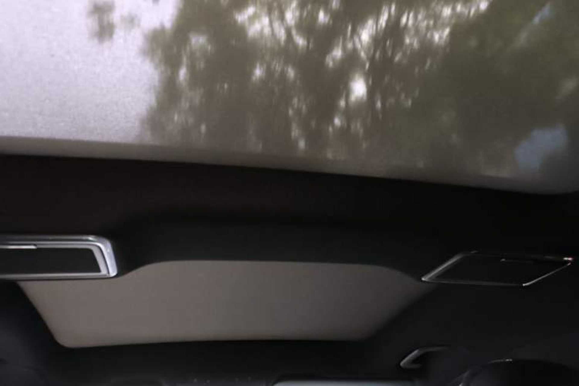 Used Mercedes-Benz GLC 2020 Facelift GLC 260 L 4MATIC Luxury Edition Headliner