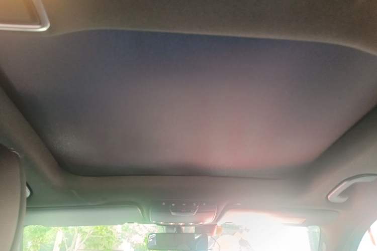 Used Mercedes-Benz GLC 2020 Facelift GLC 260 L 4MATIC Luxury Edition Headliner