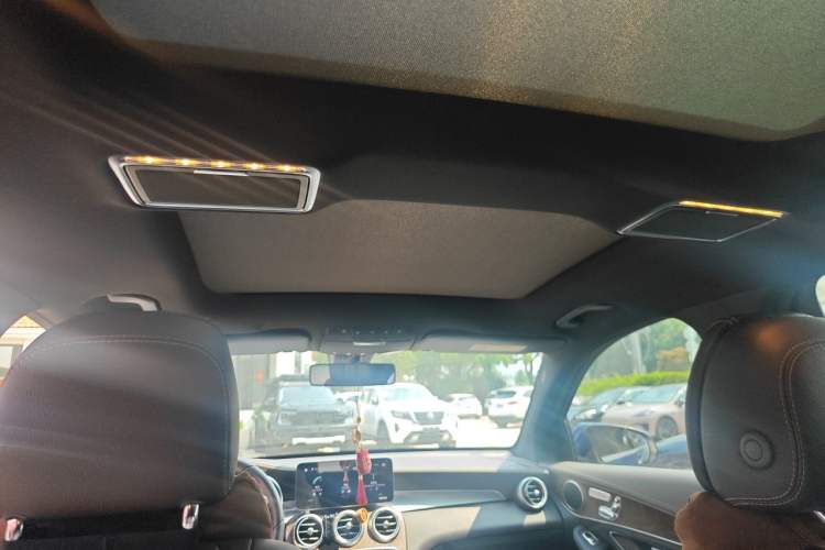 Used Mercedes-Benz GLC 2020 Facelift GLC 260 L 4MATIC Luxury Edition Headliner