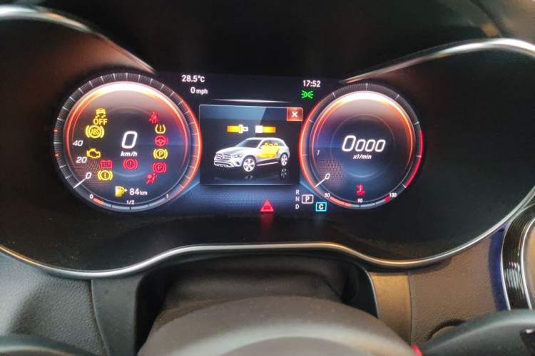 Used Mercedes-Benz GLC 2020 Facelift GLC 260 L 4MATIC Luxury Edition Instrument Cluster