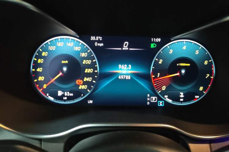 Used Mercedes-Benz GLC 2020 GLC 260 L 4MATIC Luxury Model Instrument Cluster