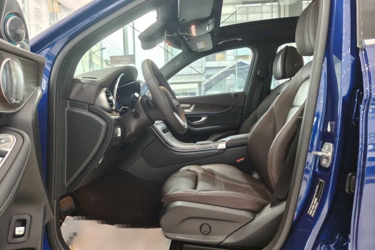 Used Mercedes-Benz GLC 2020 Facelift GLC 300 L 4MATIC Dynamic Edition Interior 5