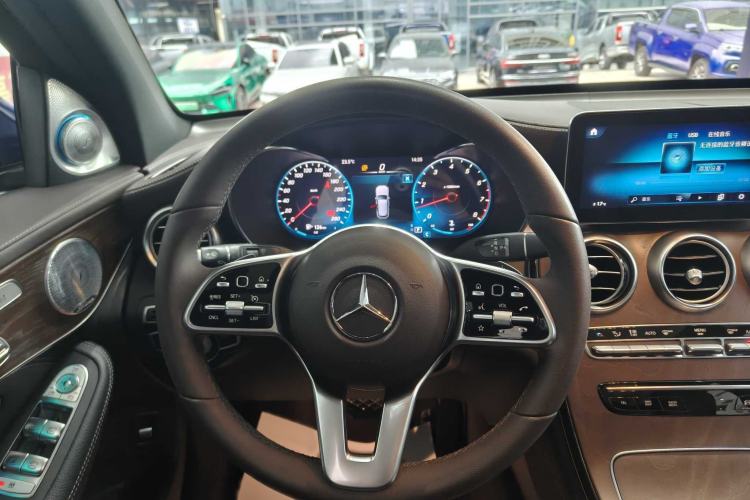 Used Mercedes-Benz GLC 2020 Facelift GLC 300 L 4MATIC Dynamic Edition Interior 8