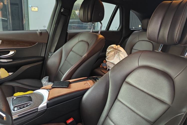 Used Mercedes-Benz GLC 2020 Facelift GLC 260 L 4MATIC Luxury Edition Left Front Seat