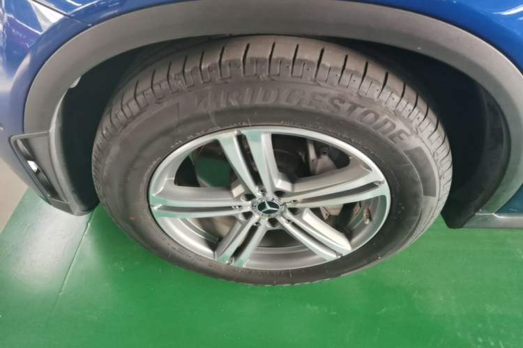 Used Mercedes-Benz GLC 2020 GLC 260 L 4MATIC Luxury Model Left Front Wheel Hub