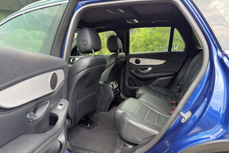 Used Mercedes-Benz GLC 2020 GLC 260 L 4MATIC Dynamic Model Left Rear Seat