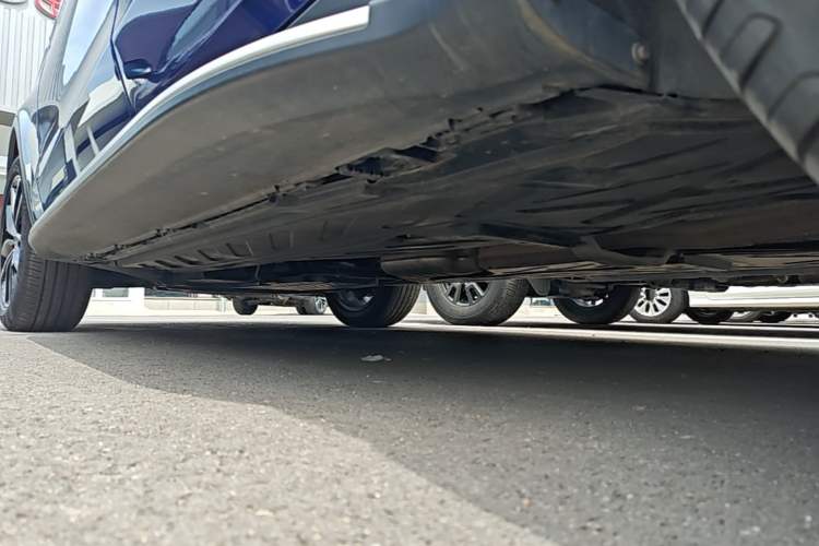 Used Mercedes-Benz GLC 2020 GLC 300 L 4MATIC Dynamic Edition Left Side Sill