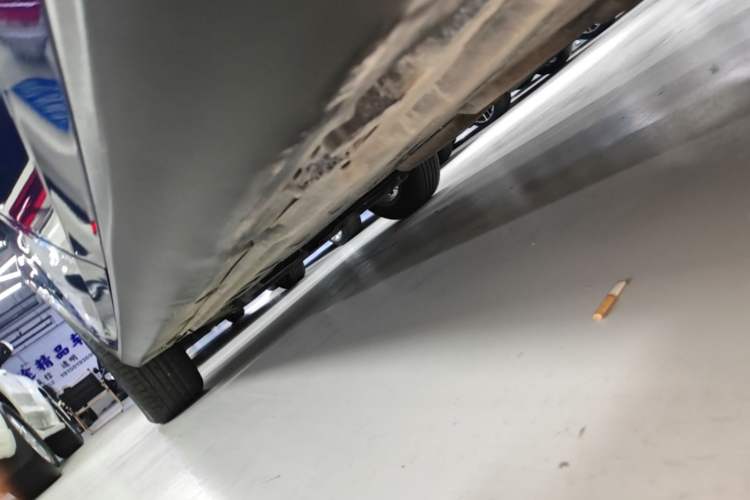 Used Mercedes-Benz GLC 2020 GLC 260 L 4MATIC Luxury Model Left Side Sill