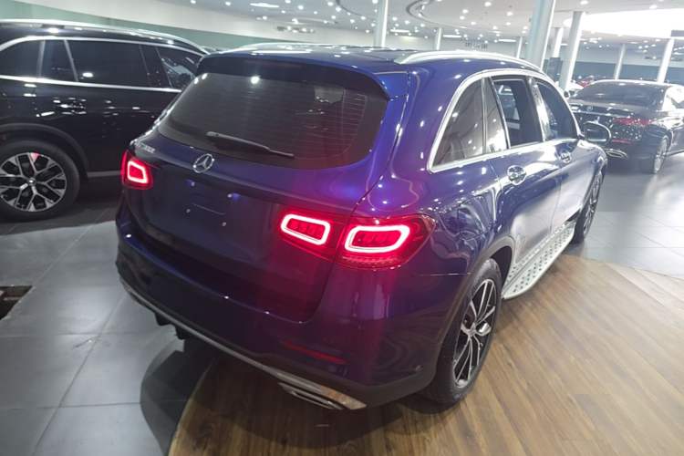 Used Mercedes-Benz GLC 2020 Facelift GLC 300 L 4MATIC Dynamic Edition Rear Right 45 Deg