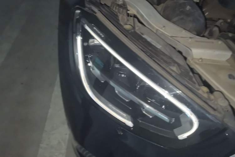 Used Mercedes-Benz GLC 2020 GLC 260 L 4MATIC Dynamic Model Right Front Headlight