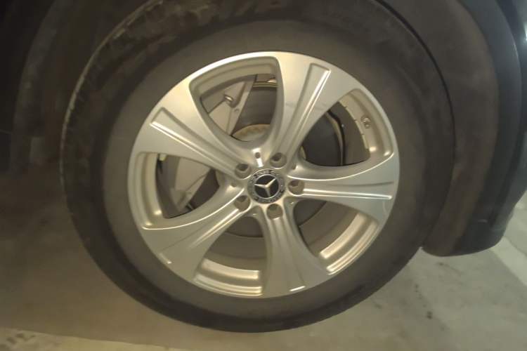 Used Mercedes-Benz GLC 2020 GLC 260 L 4MATIC Dynamic Model Right Front Wheel Hub