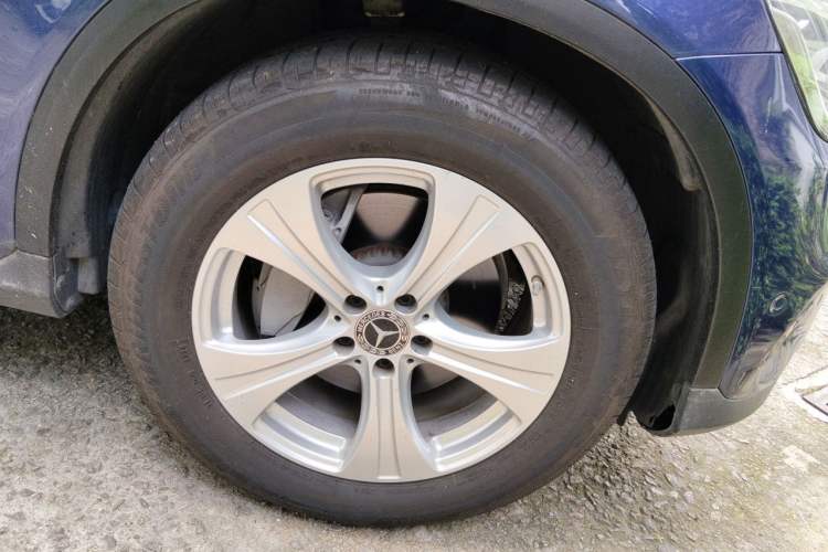 Used Mercedes-Benz GLC 2020 GLC 260 L 4MATIC Dynamic Model Right Front Wheel Hub