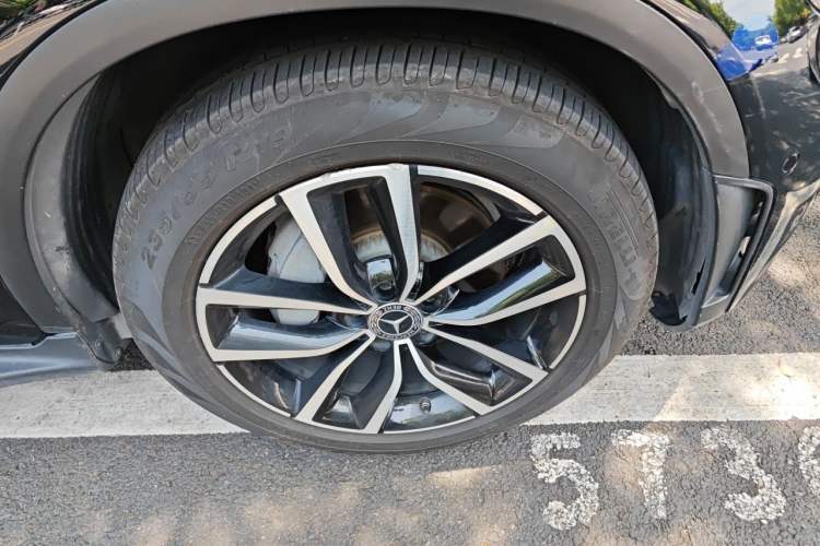 Used Mercedes-Benz GLC 2020 Facelift GLC 300 L 4MATIC Dynamic Edition Right Front Wheel Hub