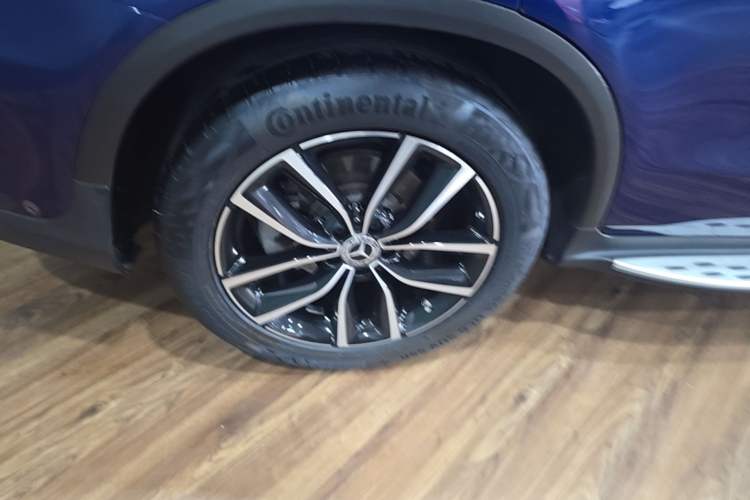 Used Mercedes-Benz GLC 2020 Facelift GLC 300 L 4MATIC Dynamic Edition Right Rear Wheel Hub