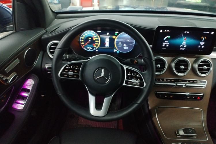 Used Mercedes-Benz GLC 2020 GLC 260 L 4MATIC Luxury Model Steering Wheel