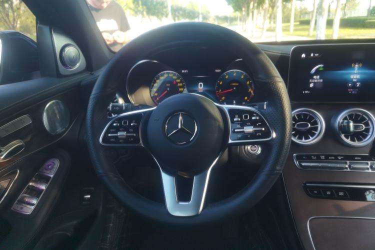 Used Mercedes-Benz GLC 2020 GLC 260 L 4MATIC Luxury Model Steering Wheel