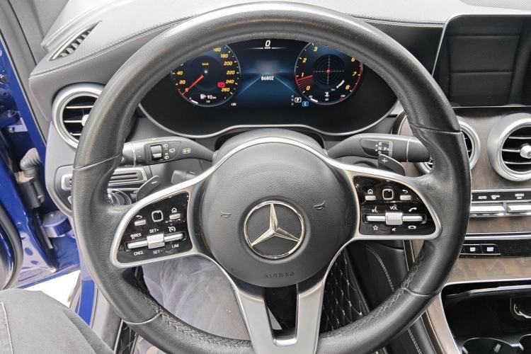 Used Mercedes-Benz GLC 2020 Facelift GLC 260 L 4MATIC Luxury Edition Steering Wheel