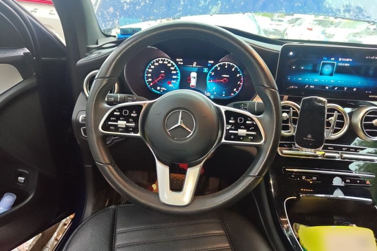 Used Mercedes-Benz GLC 2020 Facelifted GLC 260 L 4MATIC Dynamic Edition Steering Wheel