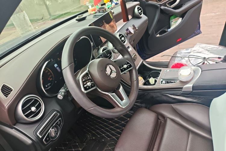 Used Mercedes-Benz GLC 2020 Facelift GLC 300 L 4MATIC Dynamic Edition Steering Wheel