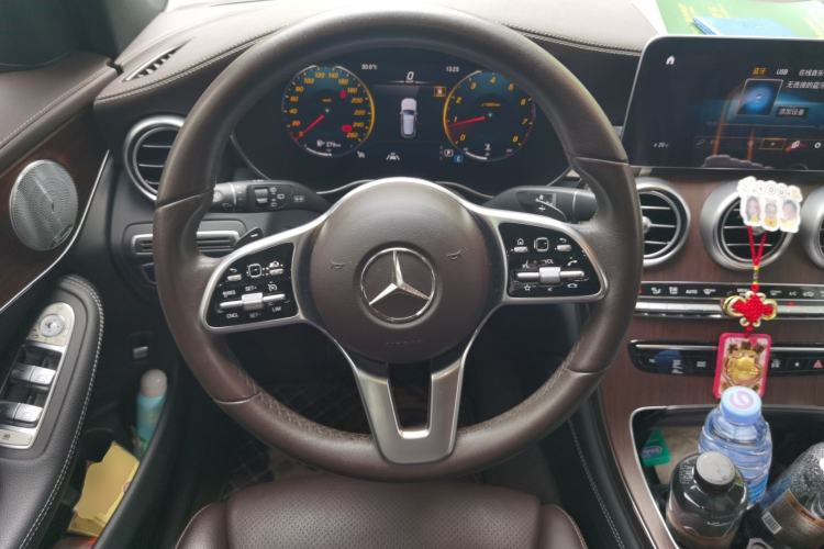Used Mercedes-Benz GLC 2020 Facelift GLC 300 L 4MATIC Dynamic Edition Steering Wheel