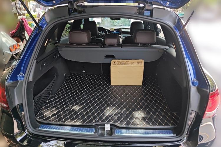 Used Mercedes-Benz GLC 2020 Facelift GLC 300 L 4MATIC Dynamic Edition Trunk