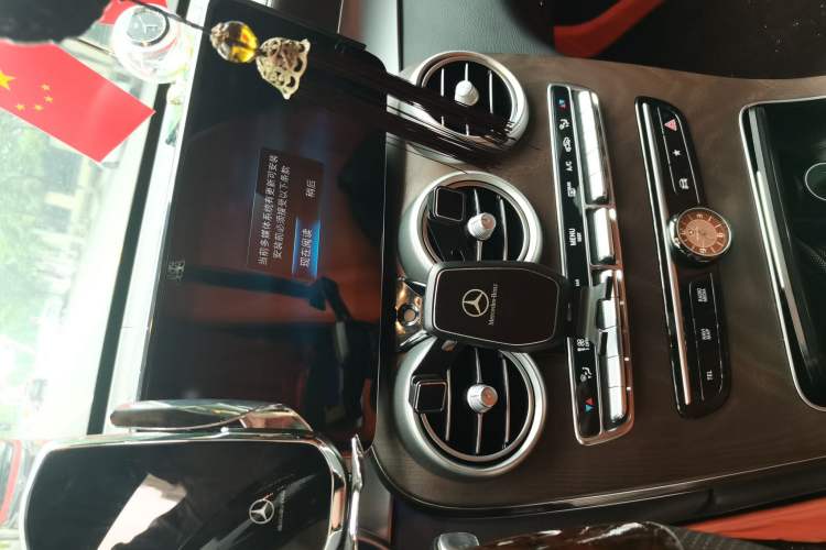 Used Mercedes-Benz GLC 2020 Facelift GLC 300 L 4MATIC Dynamic Edition Audio And AC Panel
